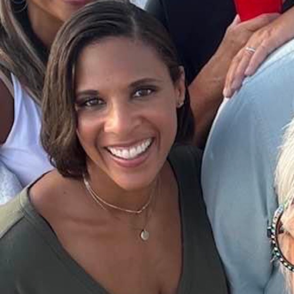 Meet your Posher, Michelle - Picture 1 of 1